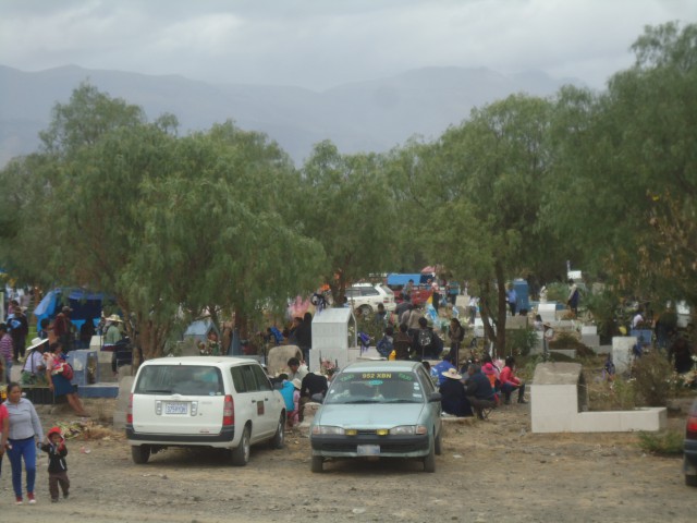 11 cementerio illataco