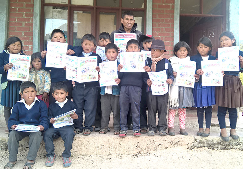 Lectores Niños Quechua Aymaras condor huta