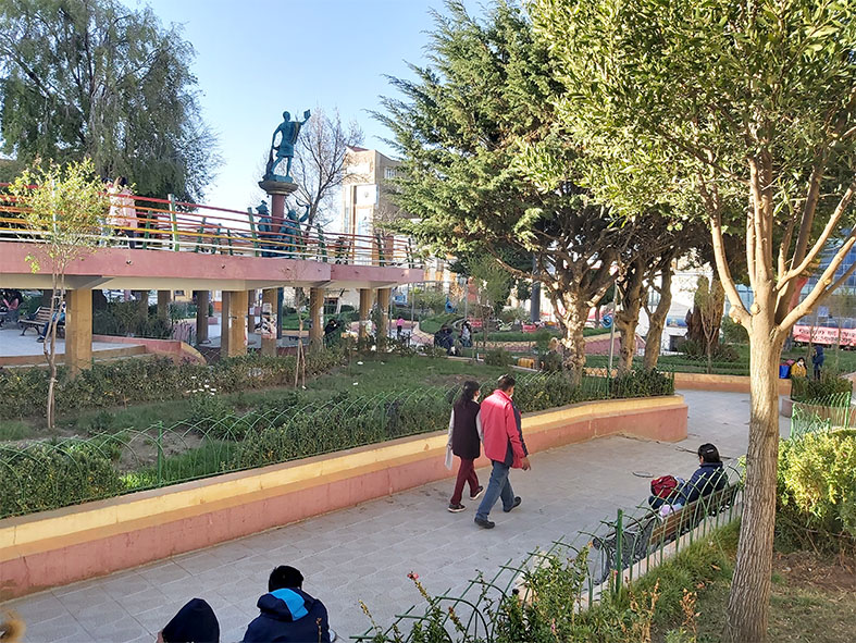 Plaza 6 de agosto Llallagua