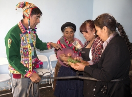 TODOS SANTOSPI TOROCHICOS WAQRAKUN