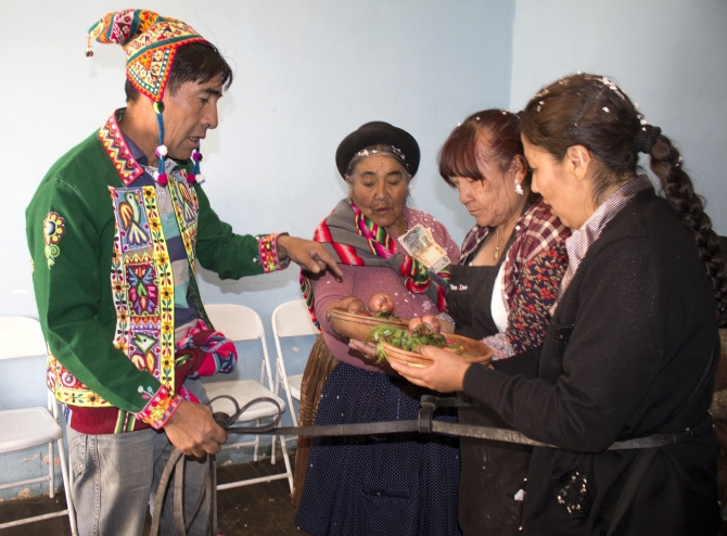 TODOS SANTOSPI TOROCHICOS WAQRAKUN