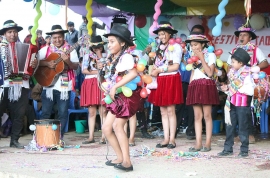 CARNAVALESTA KACHARPASPA takipayanakusta wach`inakusta, comparsasta