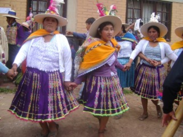 Carnavalesqa ch’allarikunapaq