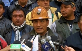 Ampliado de la COB define paro escalonado en todo el país  900 TRABAJADORES DE ENATEX ENGROSAN LAS FILAS DEL DESEMPLEO