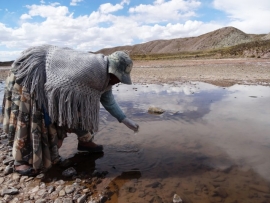 Comunarios de Caquingora y Jayuma se capacitan en el monitoreo comunitario del agua