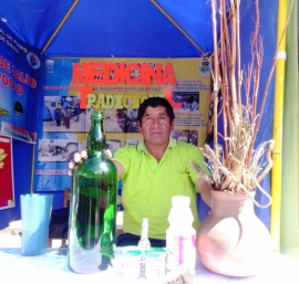 SALUD, entrevista en Poopó-Oruro: “Janpi qhurakunata wawamantapacha apaykachani”